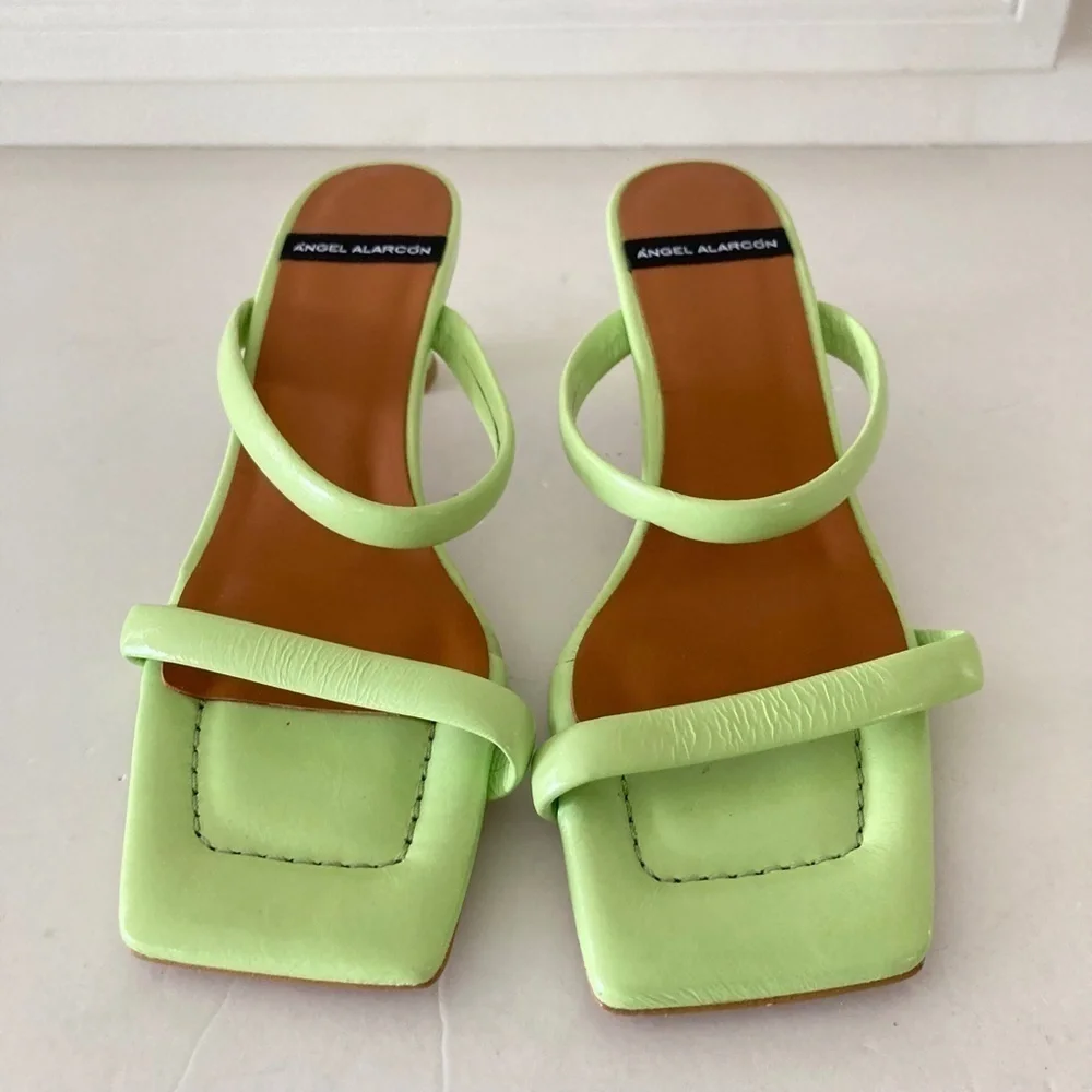 NWOT Angel Alarcon Anthropologie Square Toe Lime Green Leather Sandals